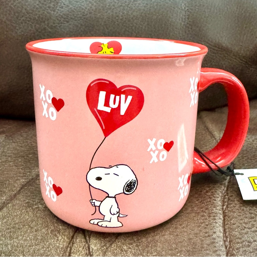 Peanuts Snoopy with Heart Balloon 21oz Ceramic Mug